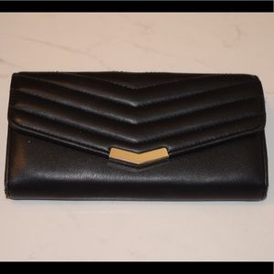 Topshop black leather wallet with gold hardware 🖤